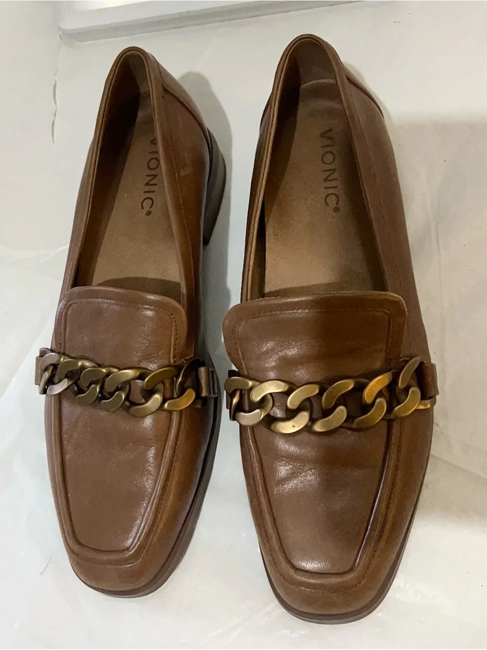 Vionic Brown Leather Chain-Trim Loafers US SIZE 9